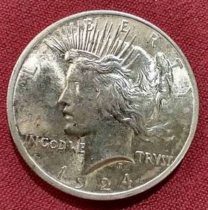 lot 35 image: Beautiful 1924 Peace Dollar