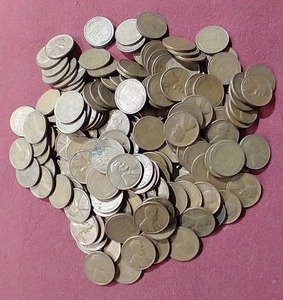 lot 80 image: (200) Wheat Pennies