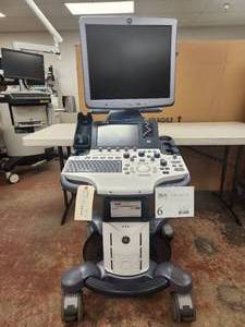 lot 6 image: GE Logiq S8 Ultrasound Machine