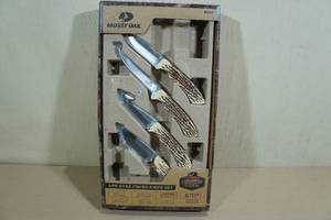 lot 164 image: Mossy Oak 4-Pack Stag Finish Knife Set