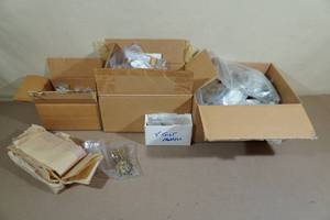 lot 212 image: Assorted Clock Parts