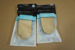 lot 224 image: 2 Vionic Unisex 34 Relief Insoles -Large