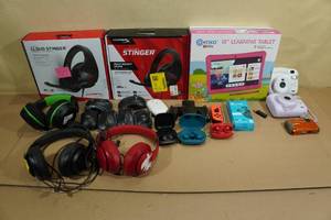 lot 346 image: Assorted Electronics -Tablet, Cameras, Headphones