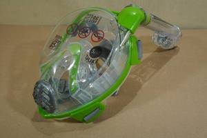 lot 354 image: Cressi Duke Dry Full Face Mask -SM
