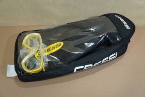 lot 358 image: Cressi Adult Palau Fin Snorkel Set -Fin Size ML, Yellow