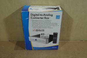 lot 374 image: Digital to Analog Converter Box