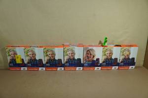 lot 389 image: 7 Consumer Cellular Cellphones