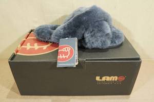 lot 416 image: Lamo Serenity Fuzzy Slippers - Large