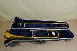 lot 434 image: Conn Slide Trombone with Hard Case