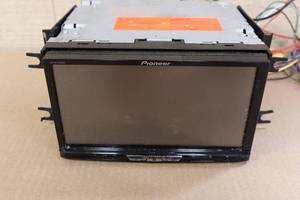 lot 19 image: Pioneer AVGH-W4400NEW Car Deck
