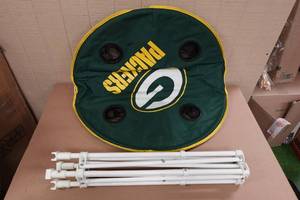 lot 232 image: Portable Green Bay Packers Folding Table 30x30x24