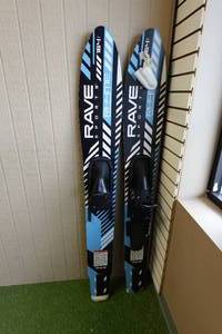 lot 274 image: Rave Sports Rhyme Combo Water Skis