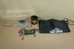 lot 143 image: Harley Davidson Collectables - Bag, Chain Guard, Key Chain