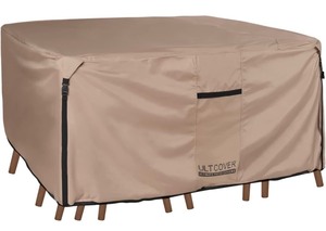 lot 39 image: ULT Cover #UCT1174 Patio Table & Chairs Cover 111x74x28