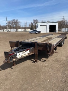 #24k Diamond C 25 Equipment Trailer