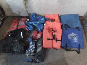 10 PFD life preservers