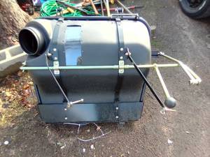 New rear dump bagger for riding mower application unknown