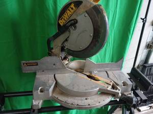 DeWalt 10-in miter saw and folding stand