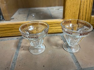 glasses, cups, flowers