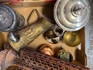 Tea pot, brass cups, copper pot