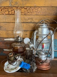 Lot of 4 lamps