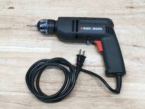 lot 12 image: Black And Decker 7252