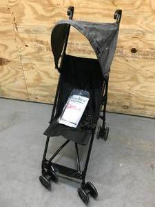 lot 21 image: Pamo babe Umbrella Stroller