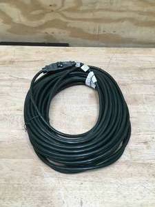 lot 60 image: 80 ft 16 gauge medium duty outdoor extension cord