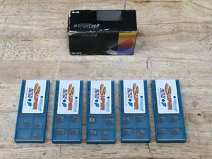 lot 72 image: Ingersoll Cutting Tools 50 Pack Part AOMT110304R  Series AOMT11 - Multi-Purpose Insert