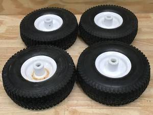 lot 116 image: Lot of 4 - 4.103.50-4 Tires