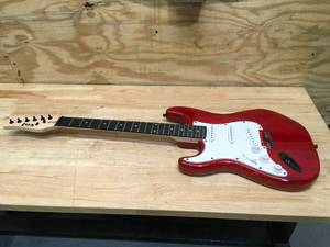 lot 137 image: LyxPro 39 CS Series Electric Guitar Kit in Red (Left-handed)