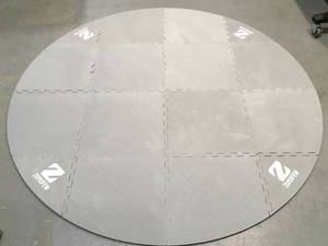 lot 138 image: Zomofew Foam Interlocking Floor Mat 77 x 77 (Used)
