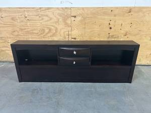 lot 122 image: King Headboard