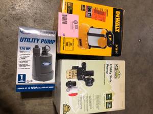 Lot of Assorted Utility Pumps Various Models and Conditions   Customer Returns See Pictures