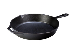 lot 139 image: New Lodge 12 Seasoned Cast Iron Skillet