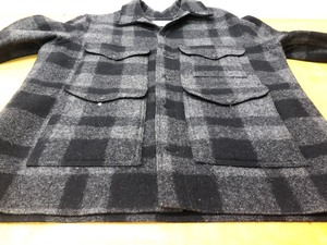 lot 107 image: Excellent Vintage FILSON Wool Mackinaw Jacket - Grey & Black