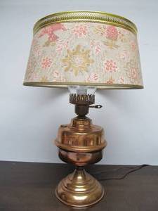 lot 215 image: Vintage Copper Oil Lamp Table Lamp