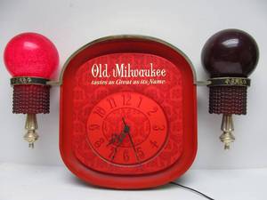 lot 33 image: Large Working OLD MILWAUKEE Advertising Clock Sign