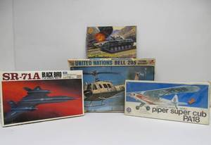 lot 39 image: Group of Unused Model Kits