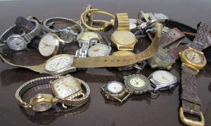 lot 55 image: Estate Lot of Vintage Watches
