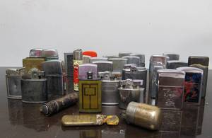 lot 64 image: Large Lot of Vintage etc Cigarette Lighters #2
