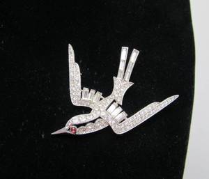 lot 81 image: Signed Vintage 1940s 50s era CROWN TRIFARI Bird Brooch  Pin