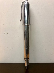 lot 123 image: HUGE Chrome Fountain Pen Display - 30 long