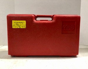 lot 139 image: Vintage Lego Storage Case wLegos