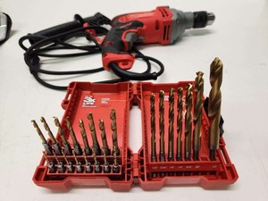 lot 161 image: Like-New CRAFTSMAN Model CMED741 Hammer Drill