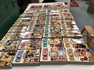 lot 194 image: Large Group of MangaAnime Books - One Piece Dragon Ball Z Hunter