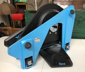 lot 200 image: Like-New TacX Bike Trainer