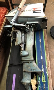 lot 265 image: Vintage EVINRUDE Fisherman Outboard Motor