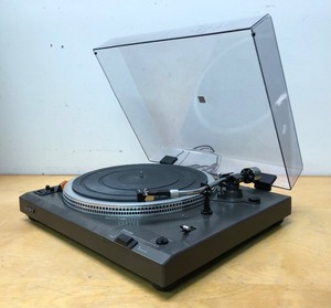 lot 266 image: Nice Working SONY Model PS-T3 Turntable