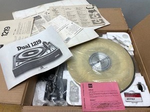lot 8 image: Like-New Possibly NOS Vintage DUAL Model 1219 Turntable wOriginal Box